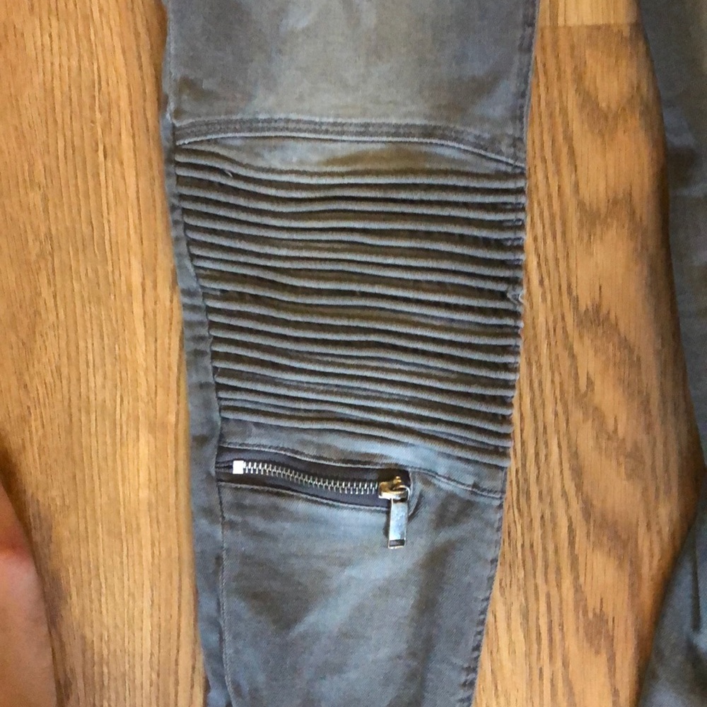 Jeans - Picture 2 of 5